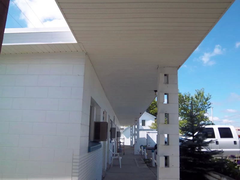 Bay Motel - From Real Estate Listing (newer photo)